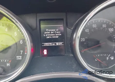 2012 Jeep Grand Cherokee Laredo z USA, uszkodzony, nr VIN 1C4RJEAG9CC360240